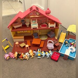 Bluey Playhouse Set with multiple figures and pool